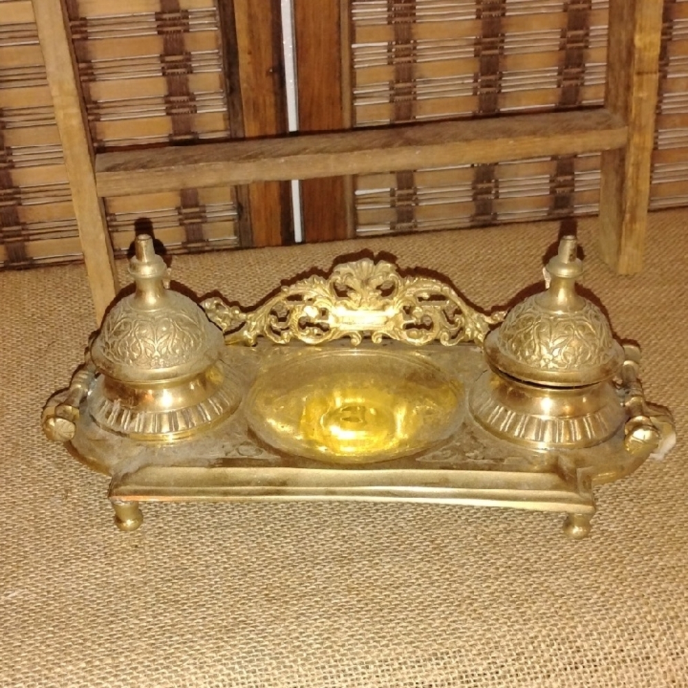 Ornate Brass Inkwell Set  ORNATE ART DOUBLE INKWELL TRAY DESK WRITING Set